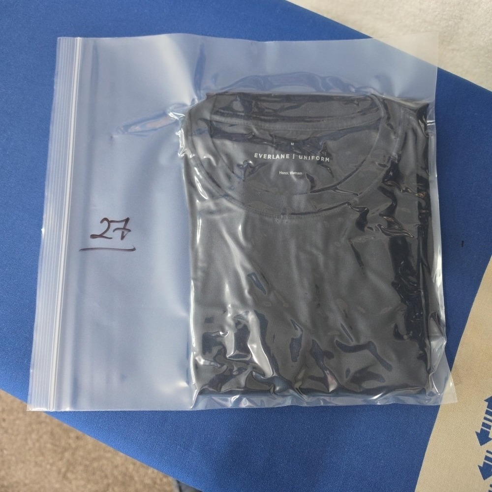 Everlane The Uniform Essential Organic Crew Tee M Navy Blue Organic Cotton NWOT - Picture 13 of 13